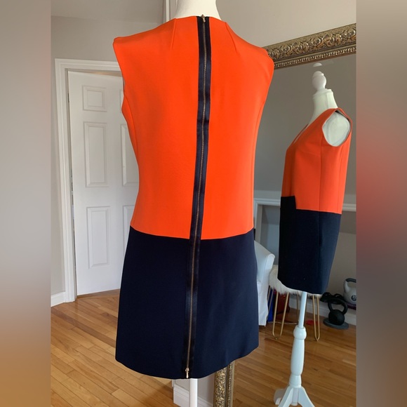 Victoria Beckham mini dress - Picture 2 of 4